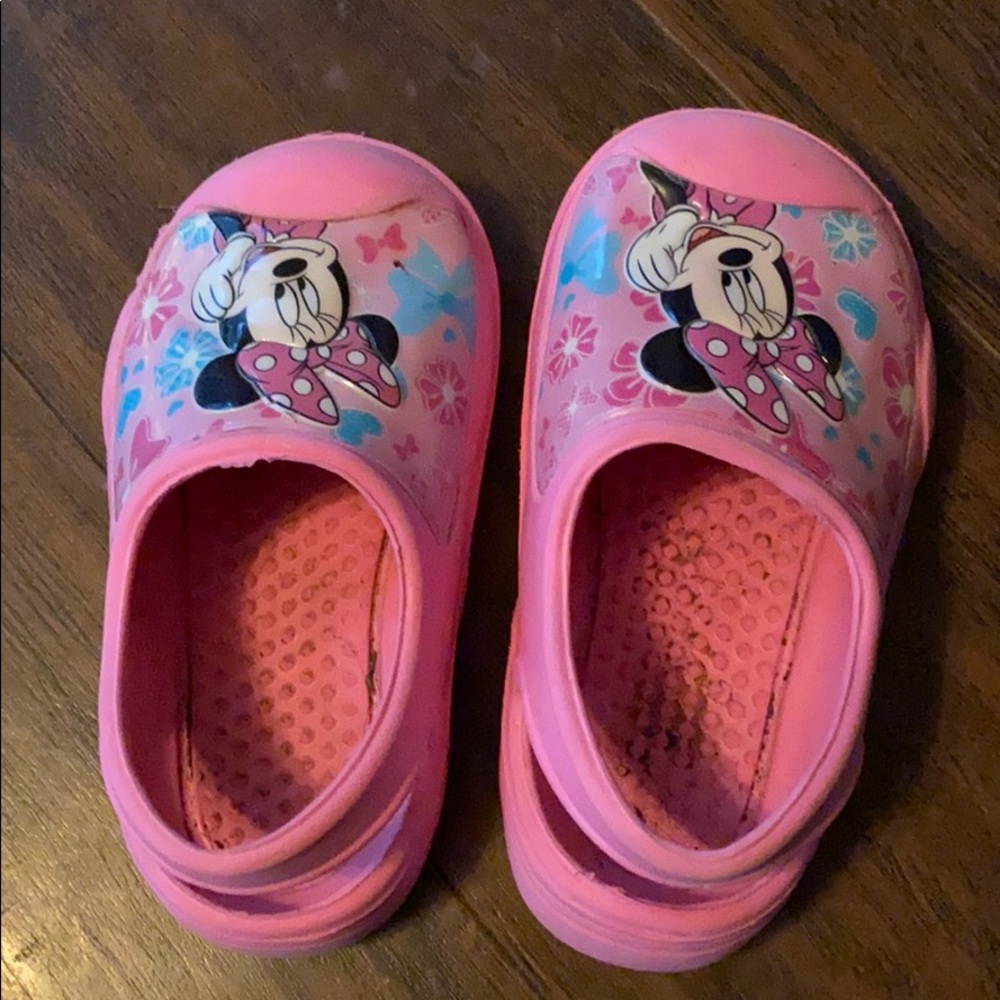 Minnie Mouse slip on croc like shoes toddler 7/8